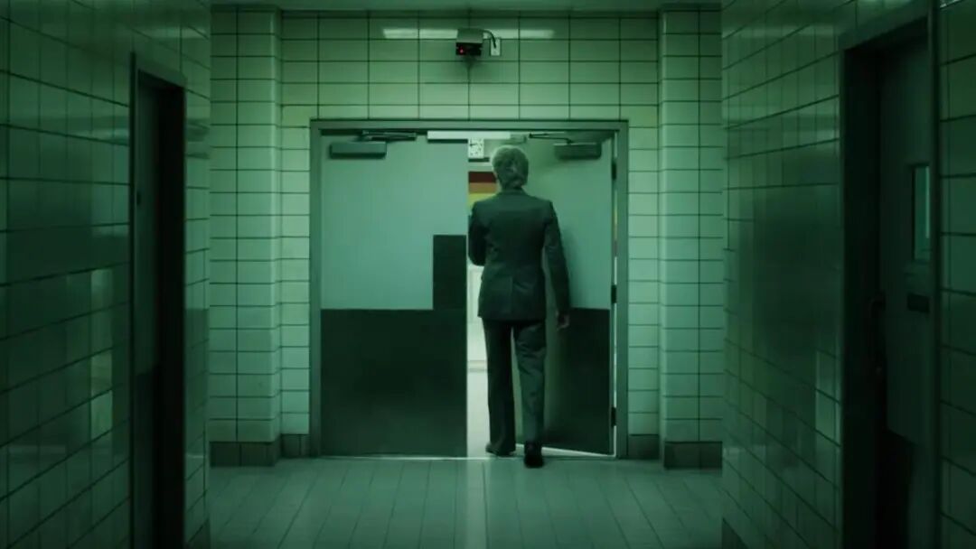 怪奇物语结局 颠倒世界虫洞 冷战人体特异功能研究_怪奇物语001和011谁厉害