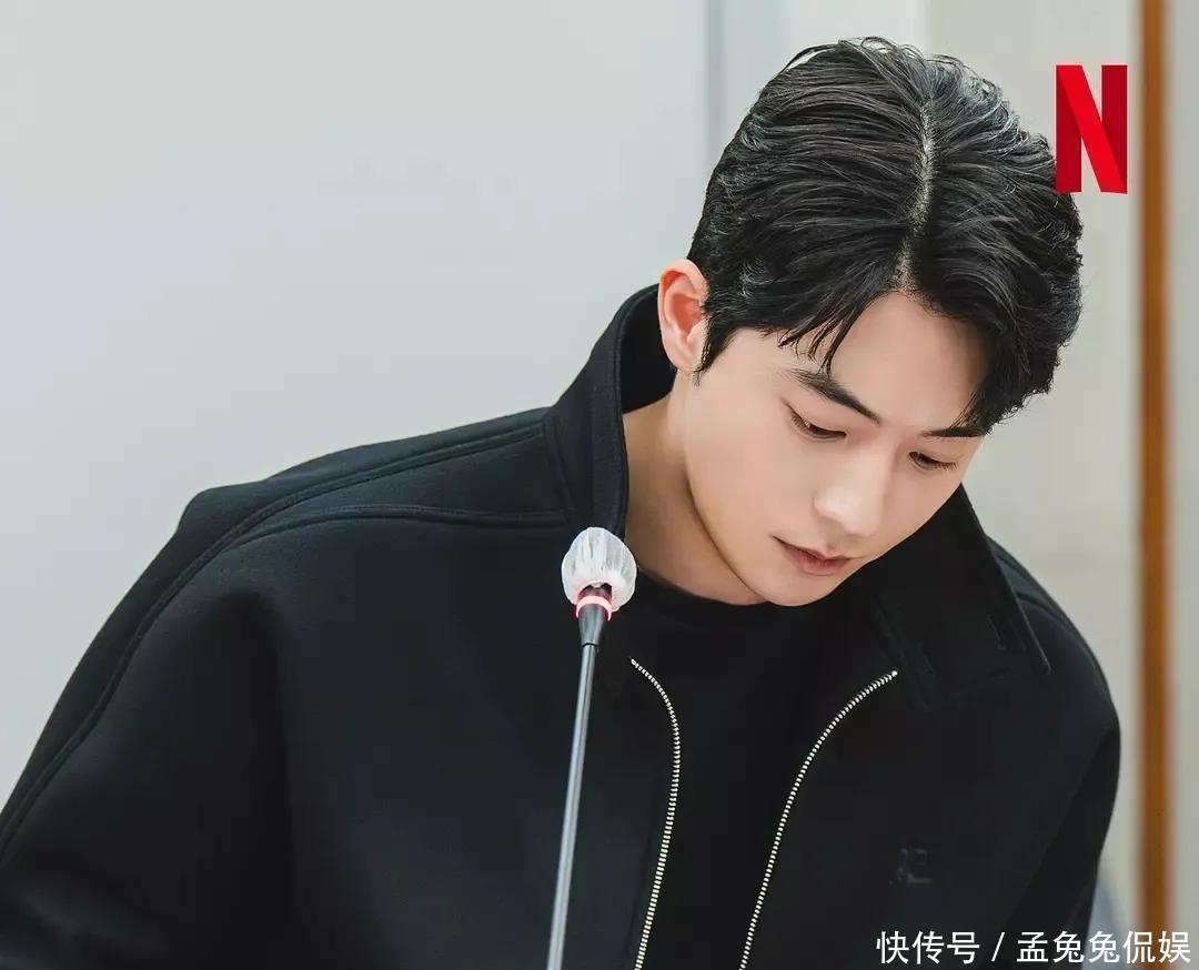 南柱赫 事业巅峰 舆论危机_南柱赫